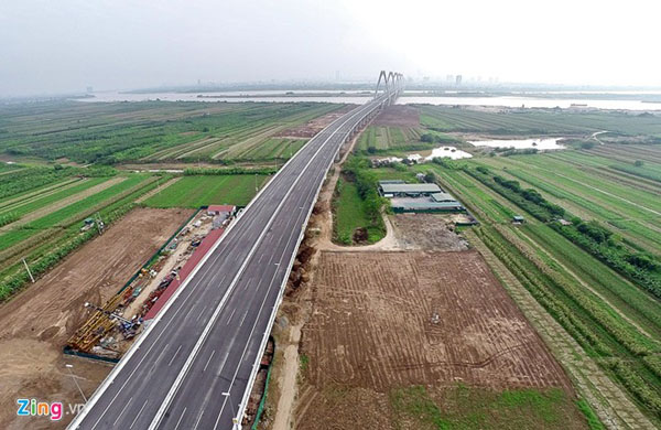 Đường mang tên Đại tướng Võ Nguyên Giáp khởi công tháng 8/2012 và đang được gấp rút hoàn thành chuẩn bị cho lễ thông xe dự kiến xe vào đầu năm 2015 cùng với công trình cầu Nhật Tân.