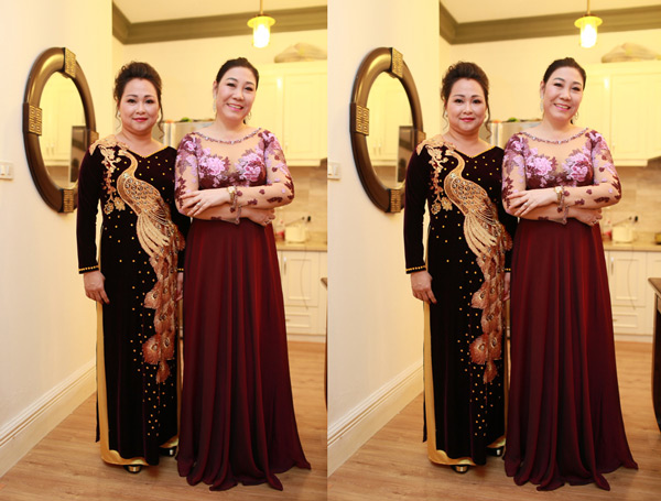 Mẹ của Quỳnh Nga cũng rất vui mừng trong ngày cưới con gái.