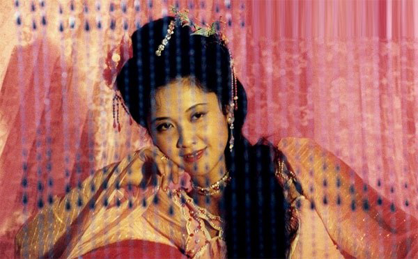Trong bộ phim, Chu Lâm vào vai nữ vương của một đất nước chỉ toàn là phụ nữ. Chính vì vậy, ngay khi gặp thầy trò Đường Tăng, vị nữ quốc vương này đã đem lòng yêu mến.