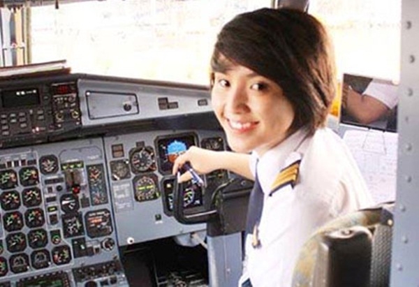 Để có thể trở thành phi công, Châu đã phải trải qua những chuỗi ngày căng thẳng, chịu đựng gian khổ và rèn luyện.