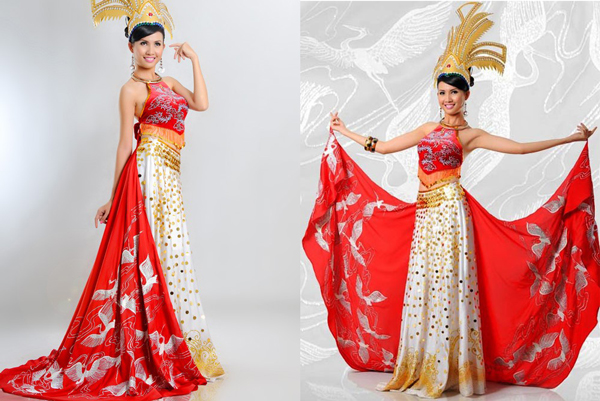 Bộ trang phục này của Phan Thị Mơ tại Hoa hậu châu Á tại Mỹ khiến nhiều người liên tưởng tới bộ trang phục của một diễn viên múa.