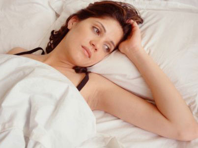 Bệnh timKhông chỉ đột quỵ, thiếu ngủ cũng có thể gây nguy hiểm cho tim. Một nghiên cứu năm 2011 cho thấy thiếu ngủ khiến cơ thể sản sinh ra các hóc-môn và hóa chất dẫn tới bệnh tim. Vì vậy mỗi người hãy đảm bảo ngủ 6-8 giờ/ngày.