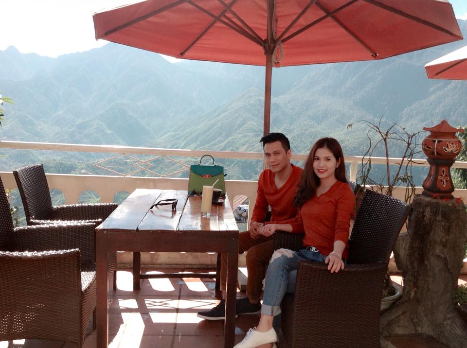Diễn viên Việt Anh và người yêu rủ nhau lên Sapa để uống cafe buổi sáng cho thay đổi không khí với Hà Nội.