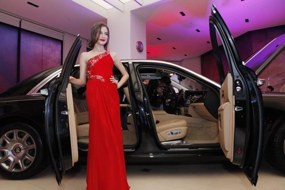 Và trong buổi ra mắt siêu xe Rolls-Royce Ghost giá 19 tỷ tại Việt Nam hôm 3/12 cũng không ngoại lệ.
