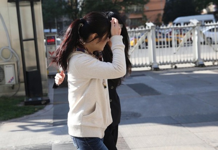 Nữ ca sỹ Luo Fei đã nhận tội trước tòa và không kháng cáo.