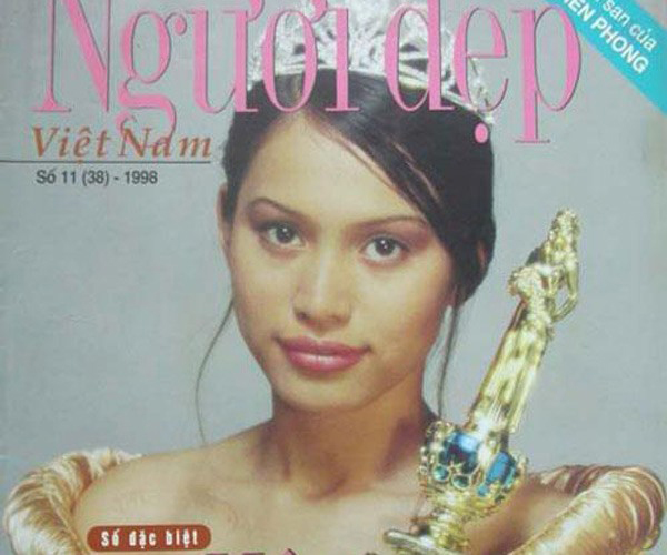 Ngọc Khánh đăng quang Hoa hậu Việt Nam 1998.