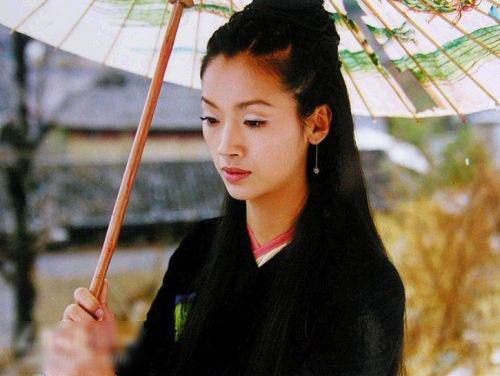 Một trong những vai diễn Tiểu Long Nữ thảm hoạ là vai diễn của Ngô Thanh Liên.
