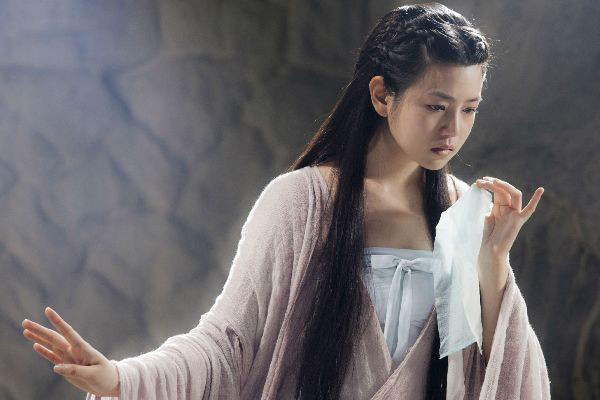 Nữ diễn viên mới nhất vào vai Tiểu Long Nữ là Trần Nghiên Hy.