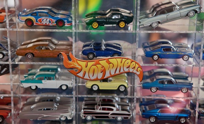 Hot Wheels. Ước tính cho thấy ông chủ Mattel đã thu được hàng tỷ USD doanh thu từ Hot Wheels và sau 50 năm hoạt động của công ty, con số này vẫn chưa có xu hướng giảm.
