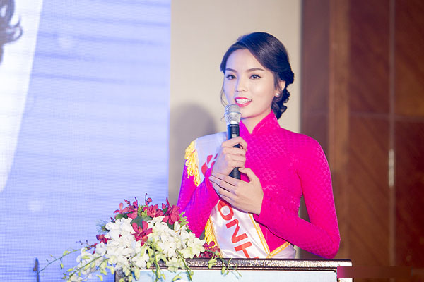 Sau khi trở thành Hoa hậu Việt Nam 2014, Nguyễn Cao Kỳ Duyên rất đắt show event, quảng cáo.