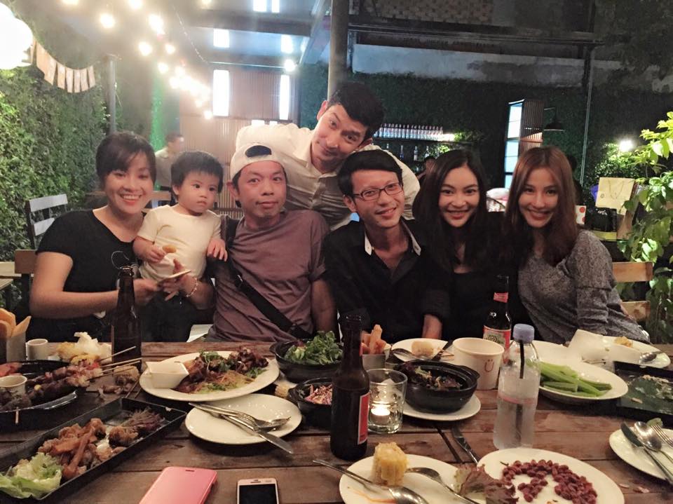 Huy Khánh được rất nhiều bạn bè chúc mừng sinh nhật.