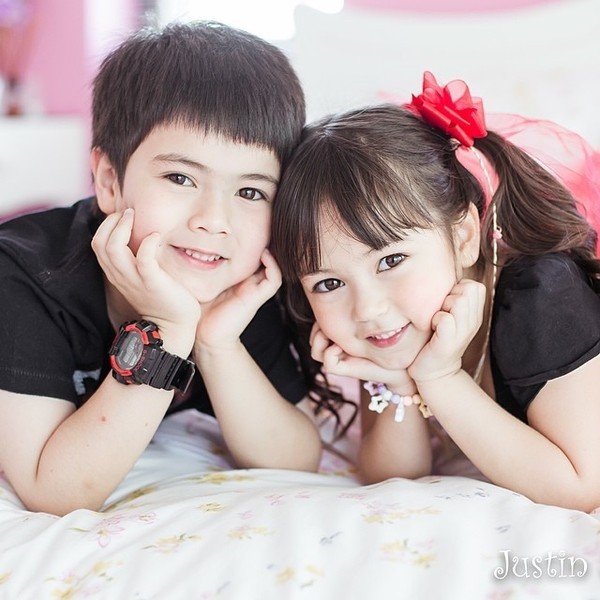 Justin và Jenna là hai nhóc tì mang dòng máu Thái - Mỹ.