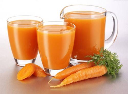 Cà rốt - vừa có thể giúp vượt qua cảm cúm mùa lạnh, vừa làm nhẹ dạ dày vì cung cấp dưỡng chất.