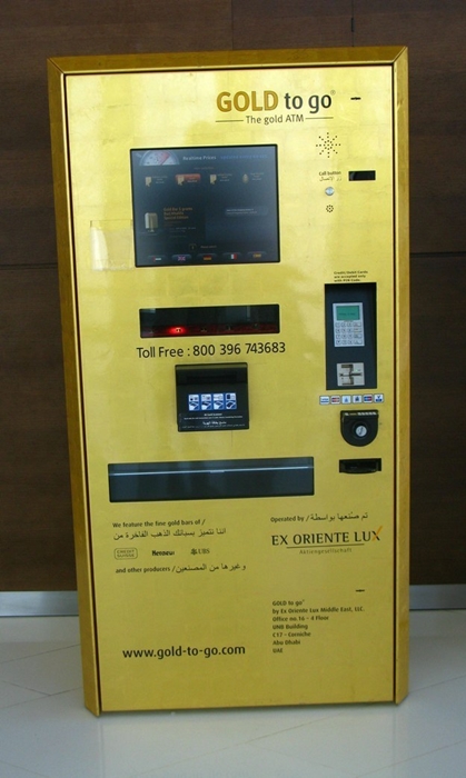 Máy ATM ở Dubai có thể nhả ra vàng lá nếu như bạn có tài khoản bằng vàng ở ngân hàng.