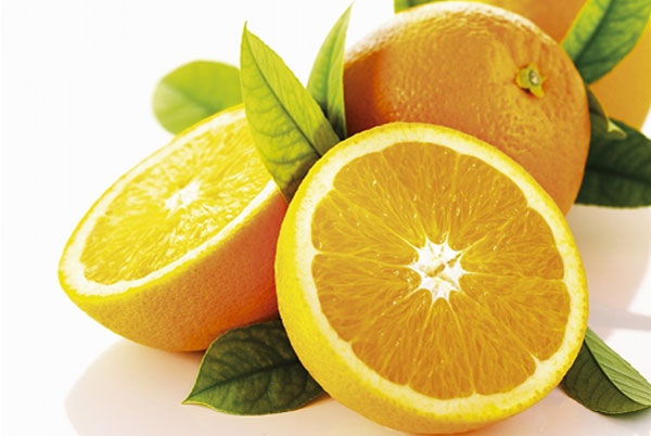 Với hàm lượng vitamin C cao, các loại trái cây họ cam quýt chính là chất chống oxy hóa tự nhiên tuyệt vời. Tuy nhiên, bạn chỉ nên ăn chúng ở mức độ vừa phải, ăn quá nhiều sẽ dẫn đến những hậu quả không mong muốn.