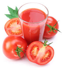 Cà chua chứa rất nhiều các thành phần như pecine, apocrustic...dễ có phản ứng hóa học với axit dạ dày, tạo thành những cục khó hòa tan.