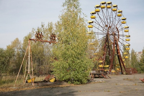 Sau thảm họa nguyên tử kinh hoàng ngày 26/4/1986 tại lò phản ứng số 4 thuộc nhà máy hạt nhân Chernobyl, Liên bang Xô viết đã sơ tán toàn bộ dân cư sống tại các khu vực gần đó, gồm thành phố Pripyat xinh đẹp của Ukraine.