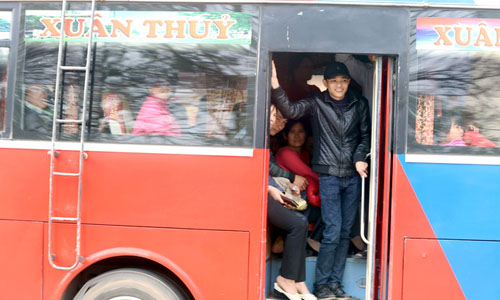 Các tuyến Ninh Bình, Thái Bình, Nam Định, Hà Nam luôn trong tình trạng quá tải khách.