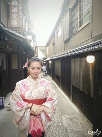 Ngô Thanh Vân thấy nữ tính với một ngày được làm geisha.