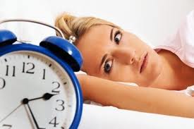 Mất ngủ là một trong những thói quen xấu gây hại cho não và khiến trí nhớ của bạn giảm sút, mất tập trung.