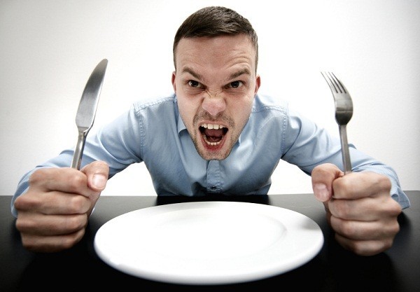 Động não khi đang đói sẽ gây tổn hại đến sự khỏe mạnh của não và năng lực tư duy.