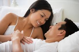 Quan hệ tình dục an toàn vì viêm gan siêu vi B và C đều có thể lây truyền qua đường tình dục. Trong đó siêu vi gây viêm gan B có khả năng lây truyền qua đường tình dục cao hơn so với siêu vi gây viêm gan C.
