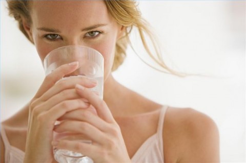 Nếu bạn uống nước đúng cách, có thể hỗ trợ được rất nhiều căn bệnh trong đó có khả năng đẩy lùi ung thư hiệu quả.