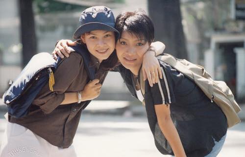 Thanh Thảo khoe ảnh cô và Hồng Ngọc thời đầu những năm 2000.