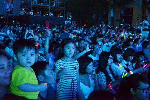 Hưởng ứng chiến dịch Giờ Trái đất năm 2015, Hà Nội chính thức tắt đèn từ 20h30 đến 21h30 ngày 22/3.