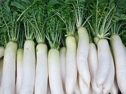 Củ cải cũng là một các thực phẩm giúp làm trắng da, trị tàn nhang nhanh chóng.