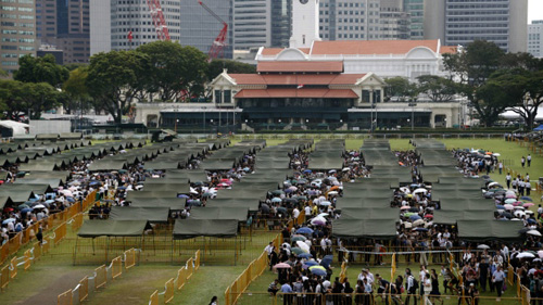 Thủ tướng Nguyễn Tấn Dũng cũng sẽ thay mặt Đảng, Nhà nước, Chính phủ Việt Nam sang Singapore dự lễ truy điệu ông Lý.