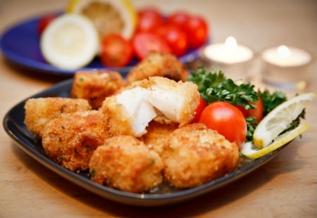 Cá tẩm bột - món ăn hoàn toàn có thể bị hiểu nhầm sang món cá tẩm bột chấm nước tương ngon tuyệt!