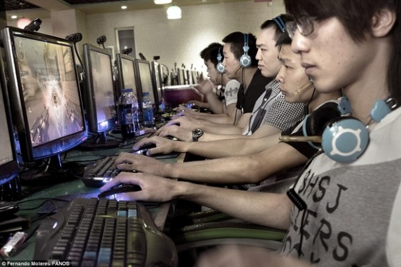 Trung Quốc là nước có tỷ lệ thanh niên nghiện Internet lớn nhất thế giới. Họ thậm chí khó có thể cái nghiện được nếu chỉ tự cai ở nhà.