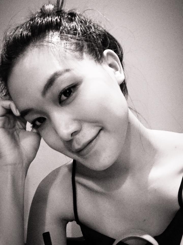 Hoa hậu Thùy Dung tung ảnh chụp cận mặt với dòng trạng thái úp mở: 'Thời gian qua, mình đã trốn khá lâu...'