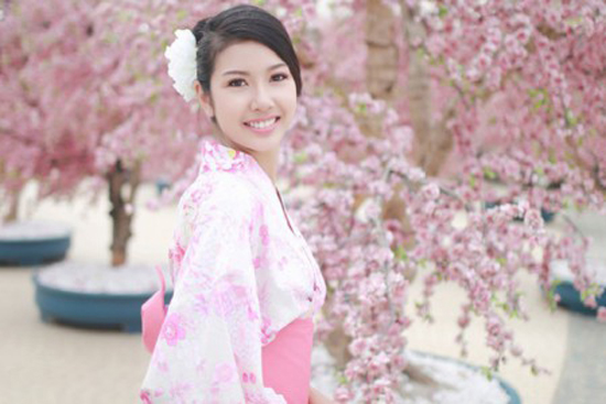 Á khôi Thúy Vân khoe vẻ đẹp như thiếu nữ Nhật khi diện kimono.