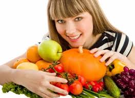 Giúp giảm cân - vì trong rau xanh chứa nhiều chất xơ lại cung cấp lượng nước lớn cho cơ thể nên giúp giảm cân rất hiệu quả.