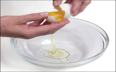 Lòng trắng trứng rất giàu vitamins và các khoáng chất cần thiết giúp cải thiện toàn bộ sức khỏe cơ thể.