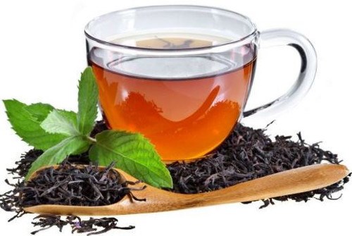 Trà đen chứa hàm lượng cao các chất flavonoid lành mạnh. Đây là hợp chất cần thiết cho việc kiểm soát và điều trị bệnh tiểu đường. Bởi vậy, trà đen được liệt vào danh sách trà tốt cho bệnh nhân tiểu đường.