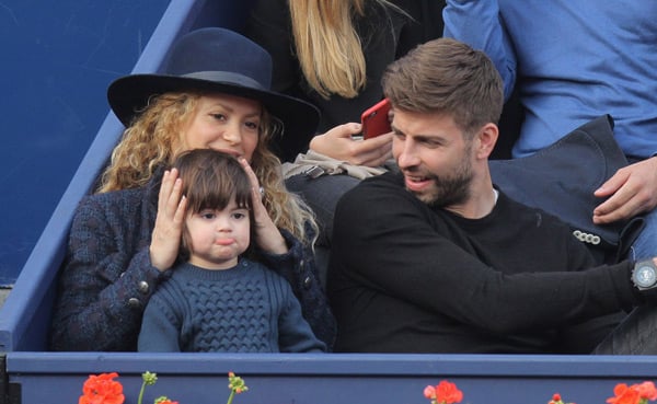 Milan có cặp má phúng phính và gương mặt mang nhiều nét của mẹ Shakira.