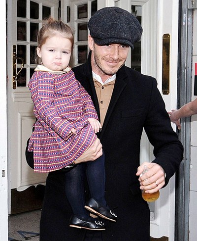 Ngoài quần áo hàng hiệu,  Harper Beckham cũng là một tín đồ thời trang giày ngay từ khi còn rất nhỏ.