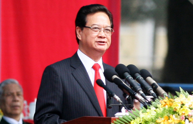 Thủ tướng Nguyễn Tấn Dũng đọc diễn văn kỷ niệm 40 năm thống nhất đất nước.