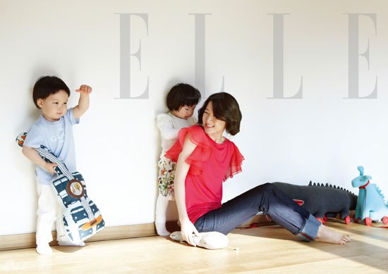 Ngay từ khi mới chào đời, cặp song sinh nhà Lee Young Ae đã là những nhóc tỳ nổi tiếng nhất nhì làng giải trí Hàn Quốc.