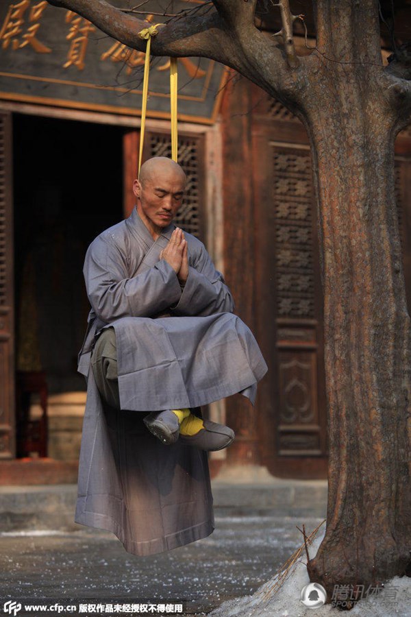 Điếu Tử Công: là môn võ mà người luyện thành có thể treo cổ mà không sợ tắt thở. Môn võ này của Thiếu Lâm được nhiều người biết đến sau khi hình ảnh võ tăng Nhất Long Hy Nhật được lan truyền rộng rãi trên mạng internet.