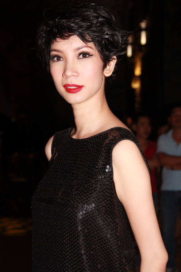 Vốn đã quá quen thuộc với hình ảnh tóc ngắn cá tính, Xuân Lan được coi như là người đẹp phù hợp với kiểu tóc này nhất showbiz Việt.