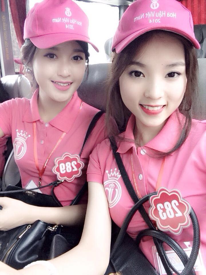 Á hậu Huyền My chia sẻ tấm hình selfie cùng Hoa hậu Kỳ Duyên trong những ngày cả hai tham gia thi Hoa hậu Việt Nam 2014.