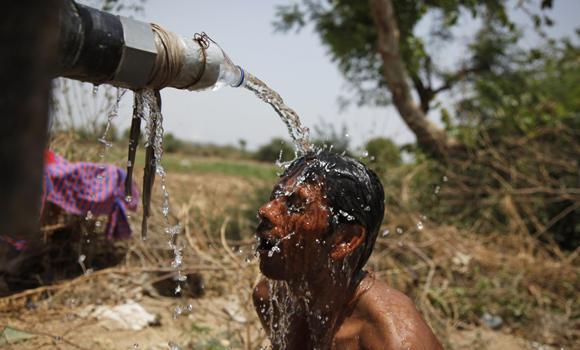 Đã có tới hơn 300 người chết vì đợt năng nóng vừa qua tại Ấn Độ.