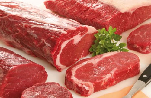 Thịt bò chứa ít chất béo, lại giàu lượng protein nên sau khi ăn bạn sẽ có cảm giác no lâu. Ăn thịt bò còn có tác dụng kích thích sự chuyển hoá và trao đổi chất trong cơ thể rất tốt.