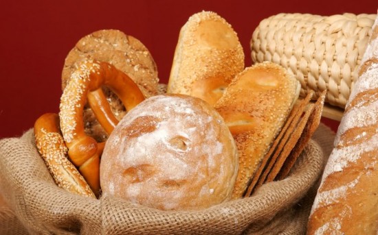 Theo nghiên cứu của đại học Harvard (Mỹ), để thay thế bánh mì trắng và Pasta chúng ta có thể sử dụng bánh mì làm từ ngũ cốc, mì ống có tăng lượng chất xơ mà được chứng minh sẽ kích thích tiêu hóa.