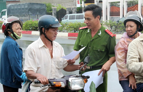 Thảm sát ở Bình Phước: Cộng đồng mạng kêu gọi giúp công an phá án