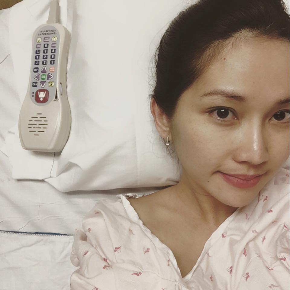 Kim Hiền nhập viện chuẩn bị sinh con gái